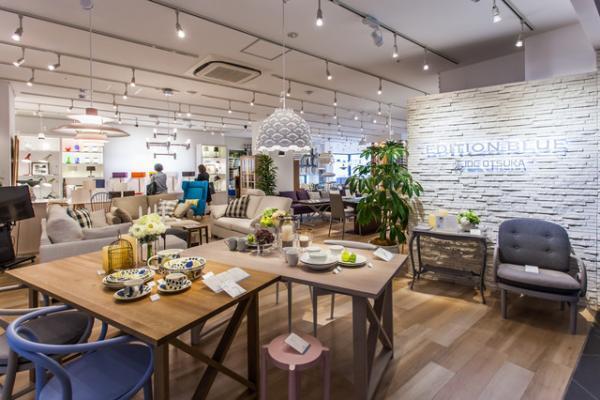プレミアヨコハマに、nendo×大塚家具「エディションブルー」がオープン