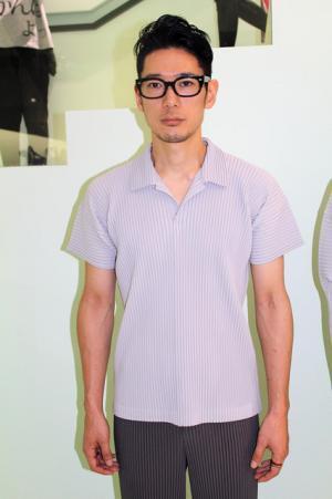 イッセイミヤケからメンズのプリーツ服「オム・プリッセ・イッセイ・ミヤケ」デビュー