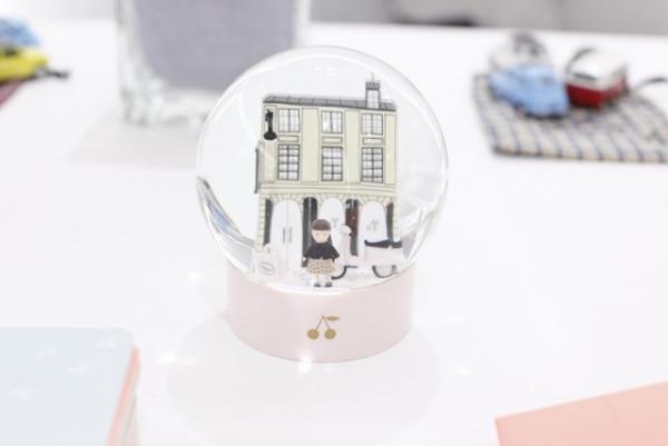 パリの子供服ボンポワンのポップアップショップが伊勢丹にオープン。ノエルコレクション先行登場