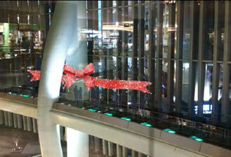 グランフロント大阪が迎える初めてのクリスマス、29日イルミネーション点灯