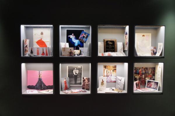 英ハイファッション50年の歴史を辿る「ベルヴィル・サスーン」展がロンドンで開催中