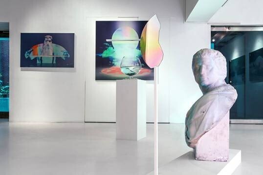 アーティストYOSHIROTTENが作品集発売＆2年ぶり個展も