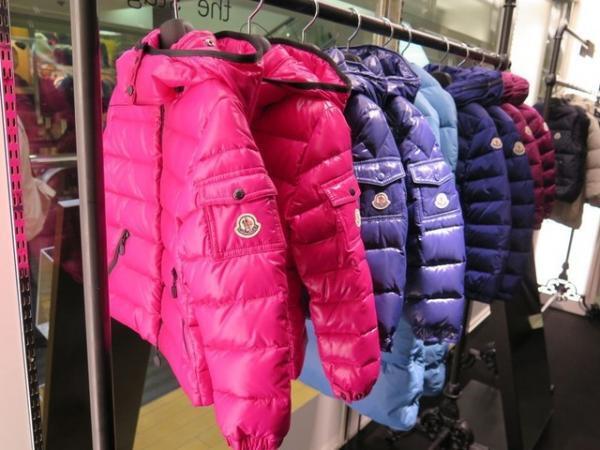子供用モンクレール、新宿伊勢丹にフィーチャーショップ。ベビーから12歳まで