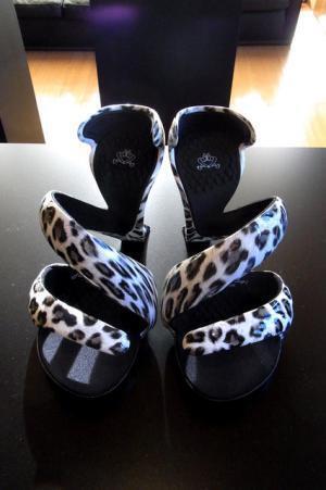 印刷する底無し靴。モードを進化させるジュリアンヘイクス、日本上陸