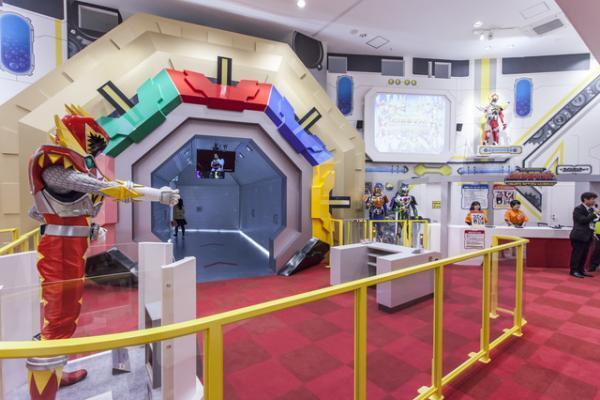 「イオンモール幕張新都心」大公開3/5。ファミリーモールは特撮から仕事体験まで家族向けテーマパーク