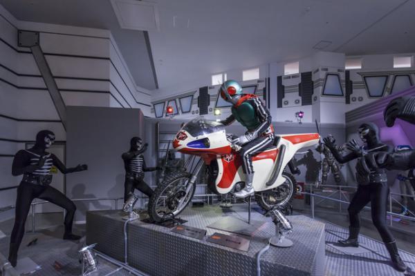 「イオンモール幕張新都心」大公開3/5。ファミリーモールは特撮から仕事体験まで家族向けテーマパーク