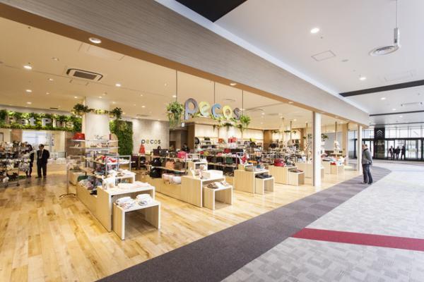 「イオンモール幕張新都心」大公開5/5。ペットモールは犬猫好きのあらゆるニーズに対応