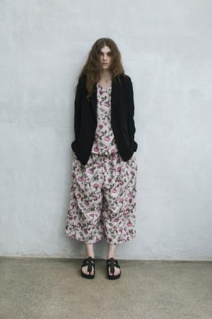 Y’s、新ライン「タケシコウサカ」スタート。入社10年のパタンナー