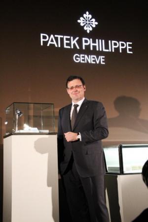 パテックフィリップの時計展スタート。オープニングで河村隆一が特別曲を披露