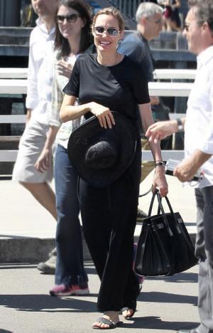 サンローラン、サック・ド・ジュールにベイビーサイズ登場