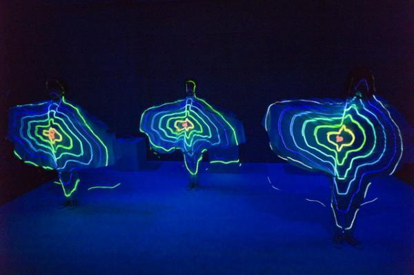 ライゾマティクス真鍋大度が演出、アディダススタンスミス復刻パーティー