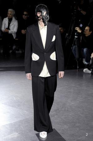 穴で作る聖なるジャケット。コムデギャルソン・オムプリュス【14-15AWメンズ】