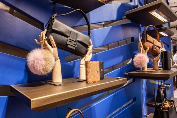 フェンディ、アイコンバッグ「セレリア」の20周年記念イベントスタート