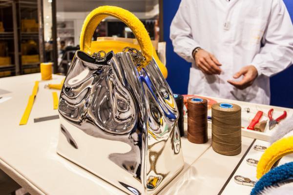 フェンディ、アイコンバッグ「セレリア」の20周年記念イベントスタート