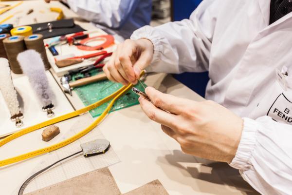 フェンディ、アイコンバッグ「セレリア」の20周年記念イベントスタート