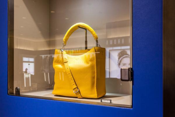 フェンディ、アイコンバッグ「セレリア」の20周年記念イベントスタート