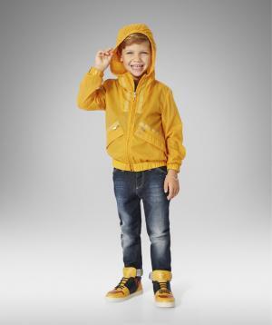 グッチチルドレンコレクションは70年代ムード。横浜高島屋で限定イベント開催