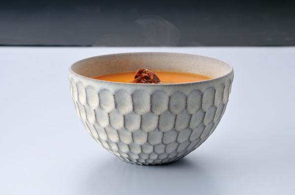 人気料理家と陶芸家がコラボ。日本橋三越で「王様の朝食」イベント開催