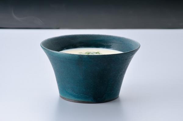 人気料理家と陶芸家がコラボ。日本橋三越で「王様の朝食」イベント開催