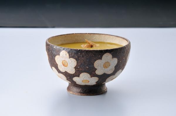 人気料理家と陶芸家がコラボ。日本橋三越で「王様の朝食」イベント開催