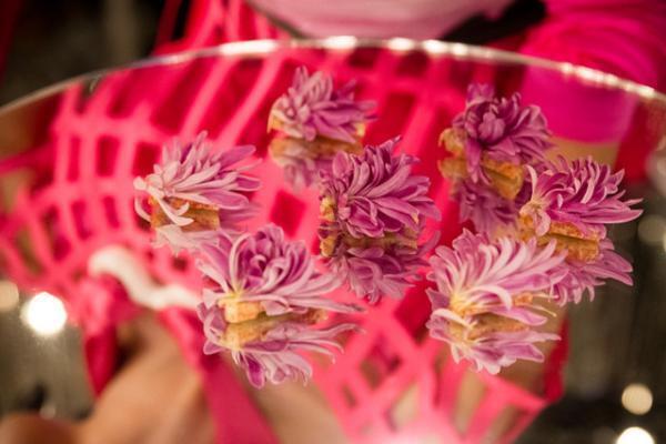 諏訪綾子率いるハイインパクト「ゲリラレストラン」、伊勢丹に1日限定出現