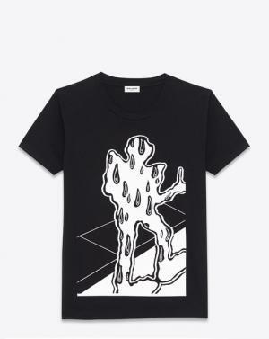 サンローランからアーティストのルーク・トーマスとゼーン・レイノルズとのコラボTシャツ登場