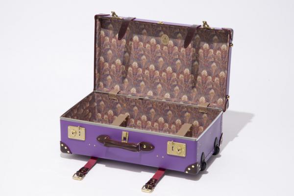 グローブトロッター×リバティ10回目コラボ。限定トラベルケース、三越伊勢丹にて先行販売