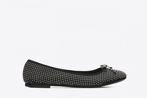 サンローラン、日本初ウィメンズシューズ限定ストアを伊勢丹にオープン