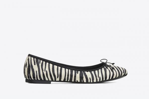 サンローラン、日本初ウィメンズシューズ限定ストアを伊勢丹にオープン