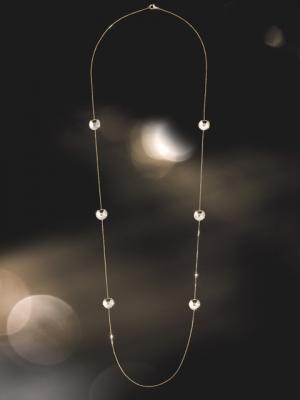 お守りのように身に着けるカルティエの新ジュエリー登場