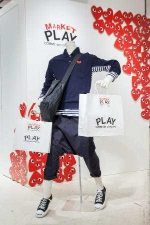 プレイ・コムデギャルソン、新宿伊勢丹で新作披露。限定アイテム盛りだくさん