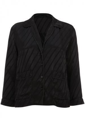 “伝説のタッグ”再び。ケイト・モスとトップショップが4年振りコラボ