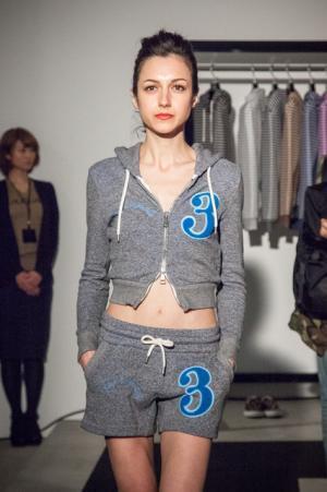 沢尻エリカ×1 piu 1 uguale 3のコラボコレクションがデビュー