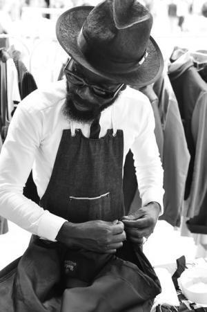 ART COMES FIRST、UA原宿にポップアップオープン。デンハムコラボエプロン発売