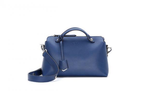 フェンディから様々な持ち方で楽しめる新作バッグ「By The Way」登場