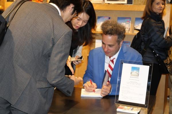 GWに訪れたい、日本愛に溢れた原宿のグラフィティーアート