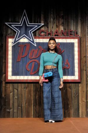 シャネル、虎ノ門ヒルズでショー開催。森タワーにテキサス創出