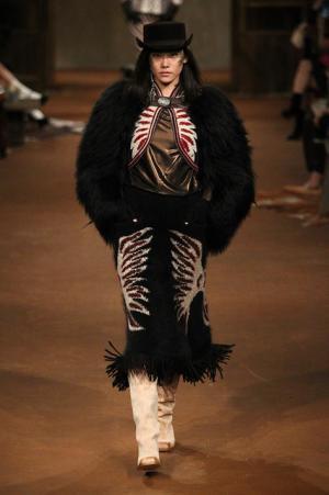 シャネル、虎ノ門ヒルズでショー開催。森タワーにテキサス創出