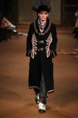 シャネル、虎ノ門ヒルズでショー開催。森タワーにテキサス創出