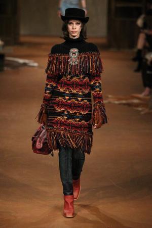 シャネル、虎ノ門ヒルズでショー開催。森タワーにテキサス創出