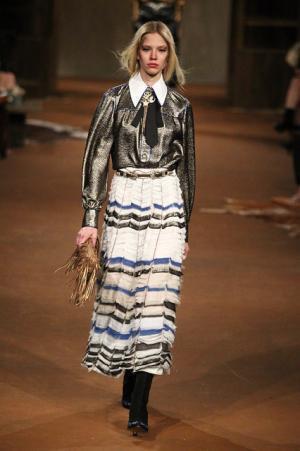 シャネル、虎ノ門ヒルズでショー開催。森タワーにテキサス創出