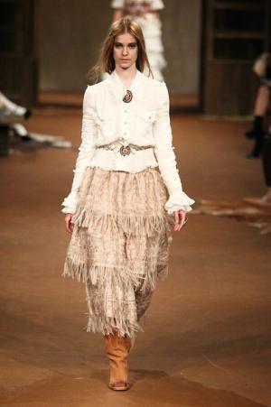 シャネル、虎ノ門ヒルズでショー開催。森タワーにテキサス創出