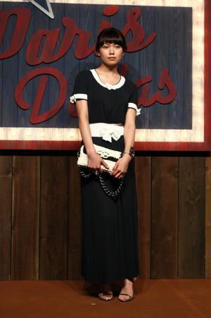 シャネル、虎ノ門ヒルズでショー開催。森タワーにテキサス創出