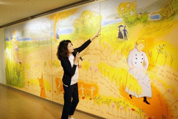 山本容子、病院におけるアートの力を問う。“善し悪し越え、その場に求められる作品描く”