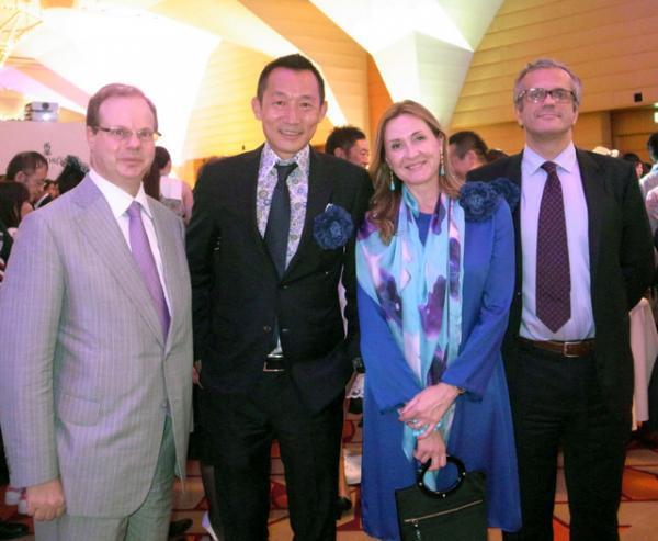 森田恭通×リヤドロのスカルフラワー、7月2日より新宿伊勢丹で先行販売