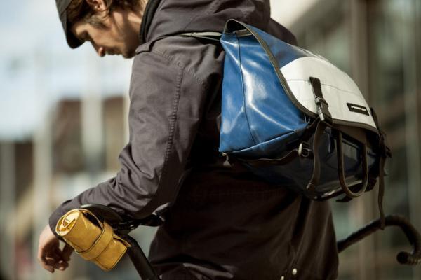フライターグ、サイクリスト納得のメッセンジャー＆緊急バッグ発売
