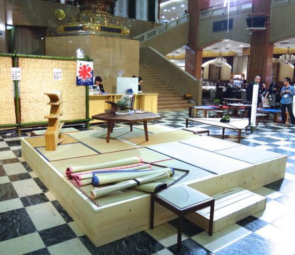 日本橋三越、五感と素材で“涼しい夏”演出