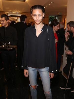 ファーで出来たカール・ラガーフェルド、フェンディから登場