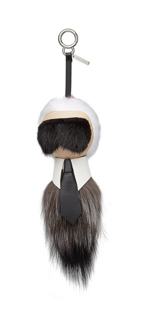 ファーで出来たカール・ラガーフェルド、フェンディから登場