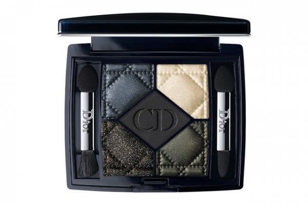 ディオールの定番アイシャドウが一新。ブランドの歴史が込められた12色登場